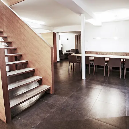 Becker Chalet *